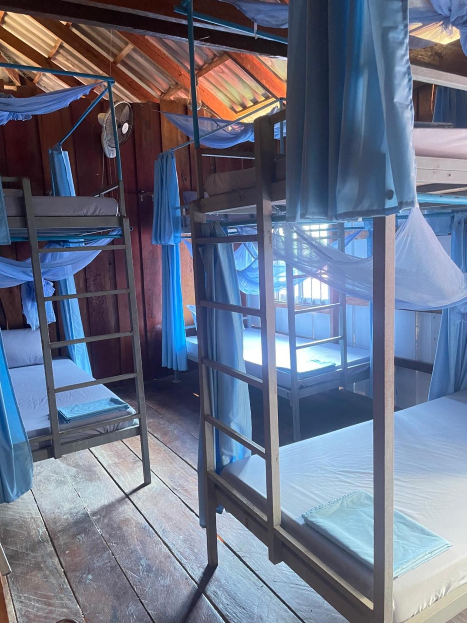 The Hornbill Hostel Ко Ронг Санлоем Екстериор снимка